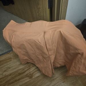 Athleta NWT Trekkie North Short Orange Size 20.